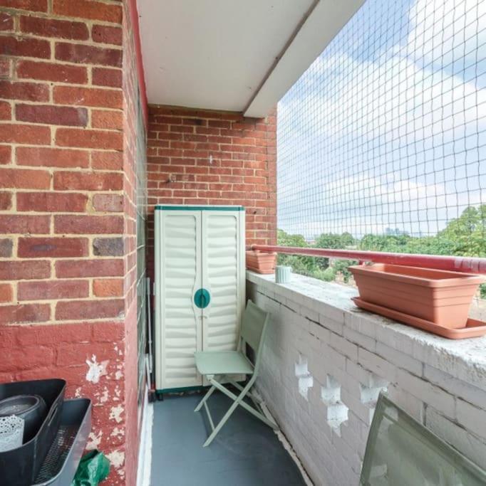 Appartamento Floor 1 Bedroom With Views Over